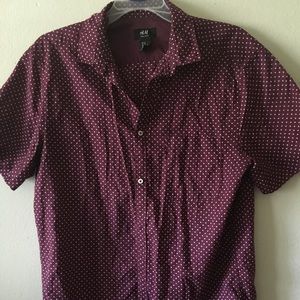 MAROON POLKA DOT BUTTON UP